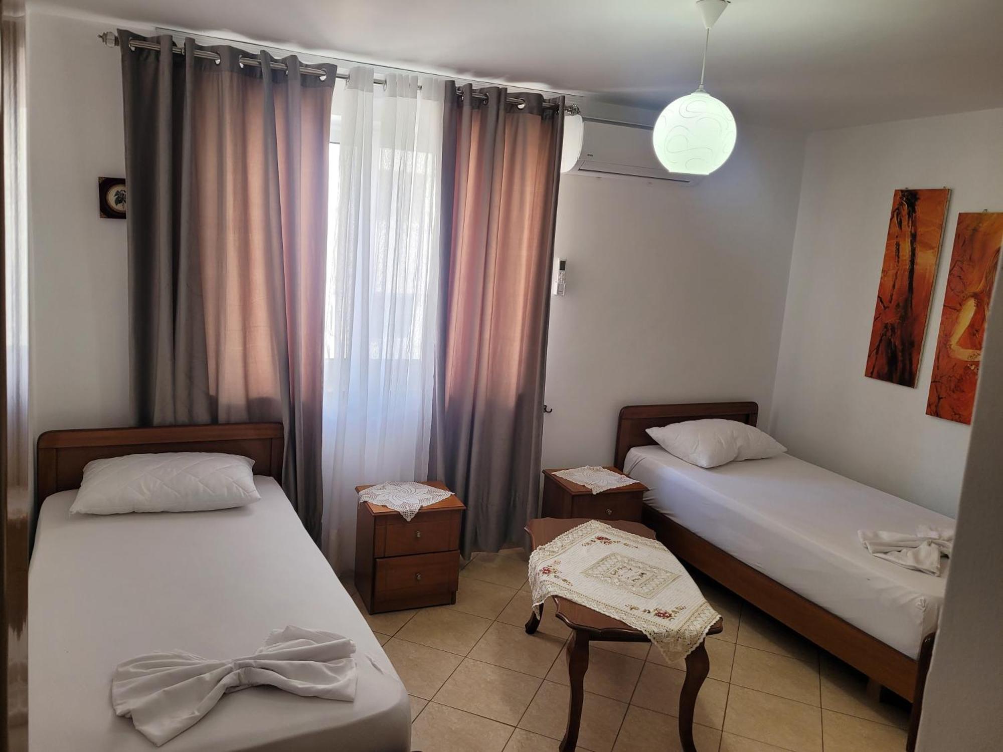 Geri Apartment Ksamil Exteriör bild